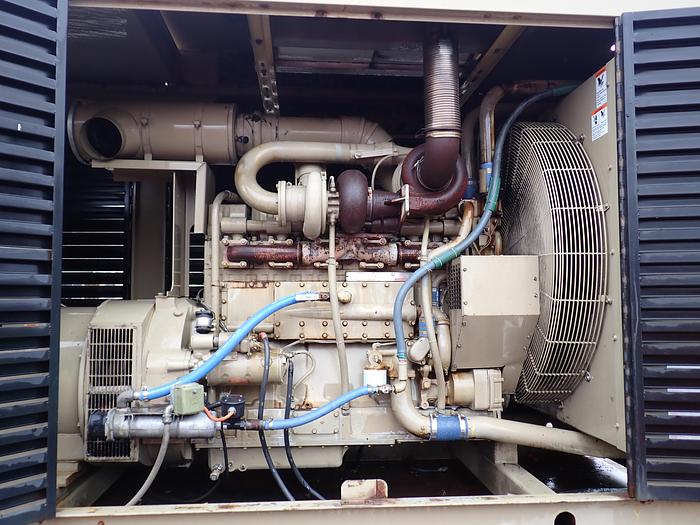 Used 1990 Cummins KTTA19-G1 Generator Set LOW HOURS!