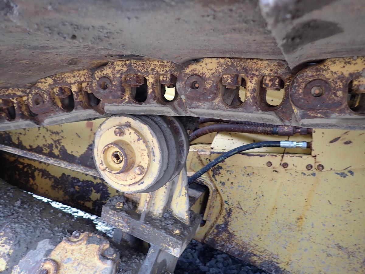 Used 1986 CAT D4H LGP Crawler Dozer DIRECT DRIVE W/ WINCH 2200 HOURS!