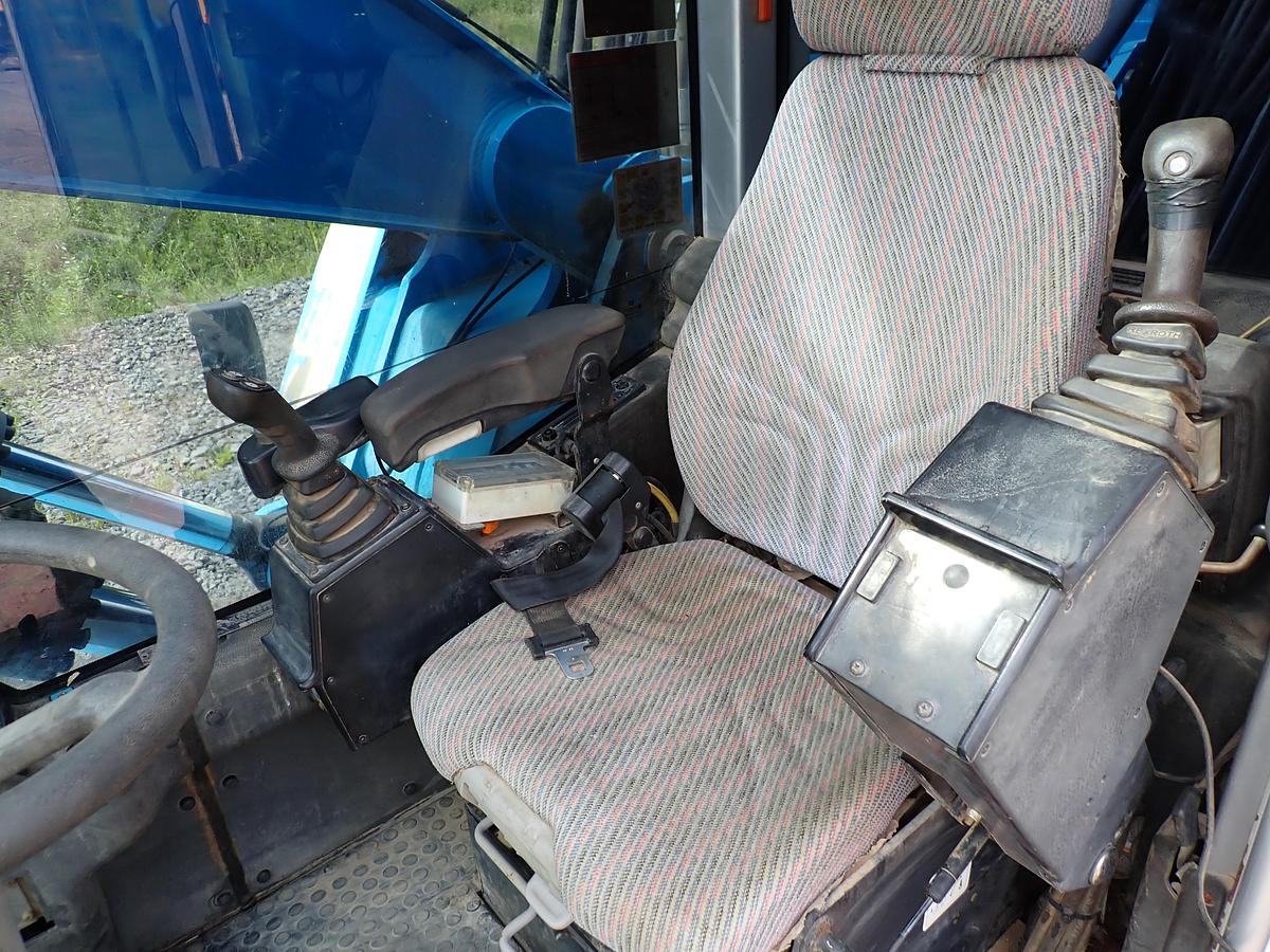 Used 2011 Fuchs MHL340 Wheeled Material Handler