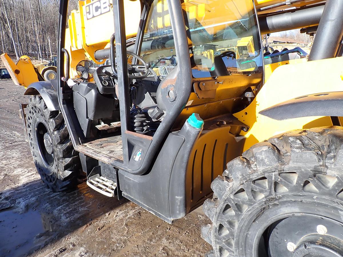 Used 2018 JCB 510-56 10K Telehandler