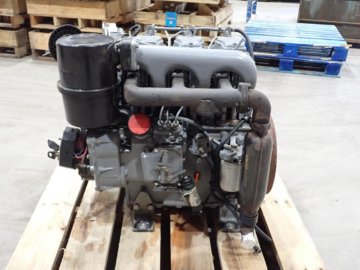 Used Lombardini 5LD825-3 Diesel Engine 688 HOURS!