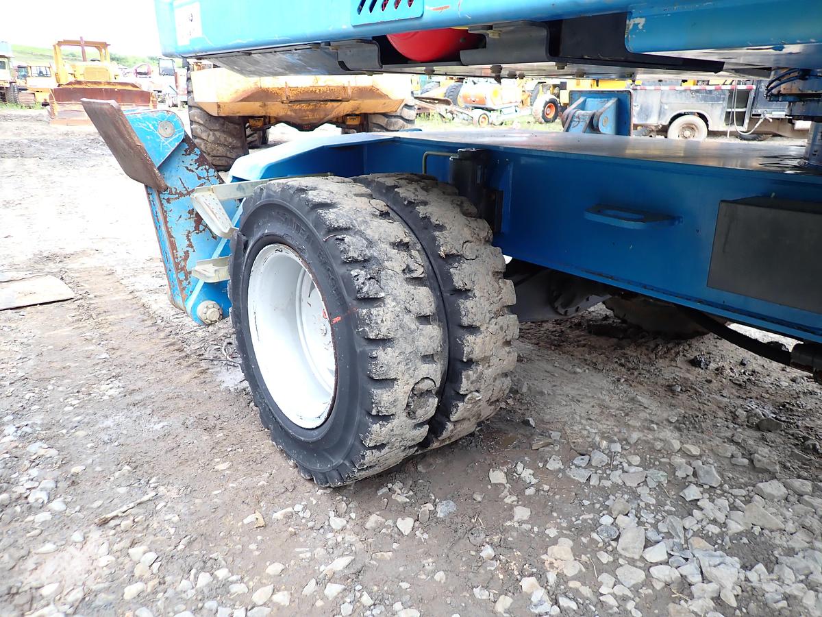 Used 2011 Fuchs MHL340 Wheeled Material Handler
