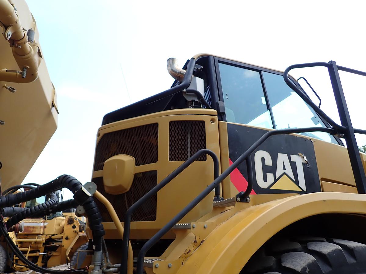 Used 2012 CAT 740B
