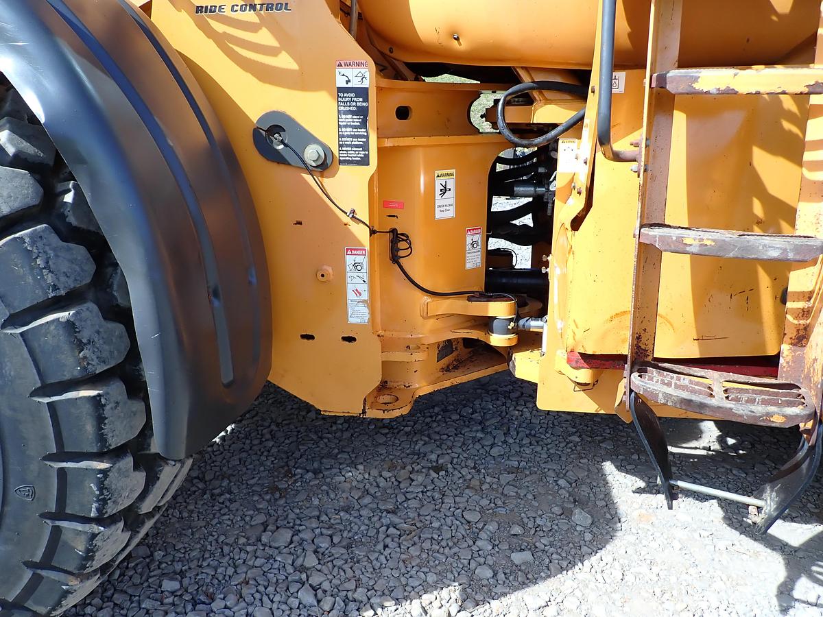 Used 2012 Case 1021F Wheel Loader 5700 HOURS