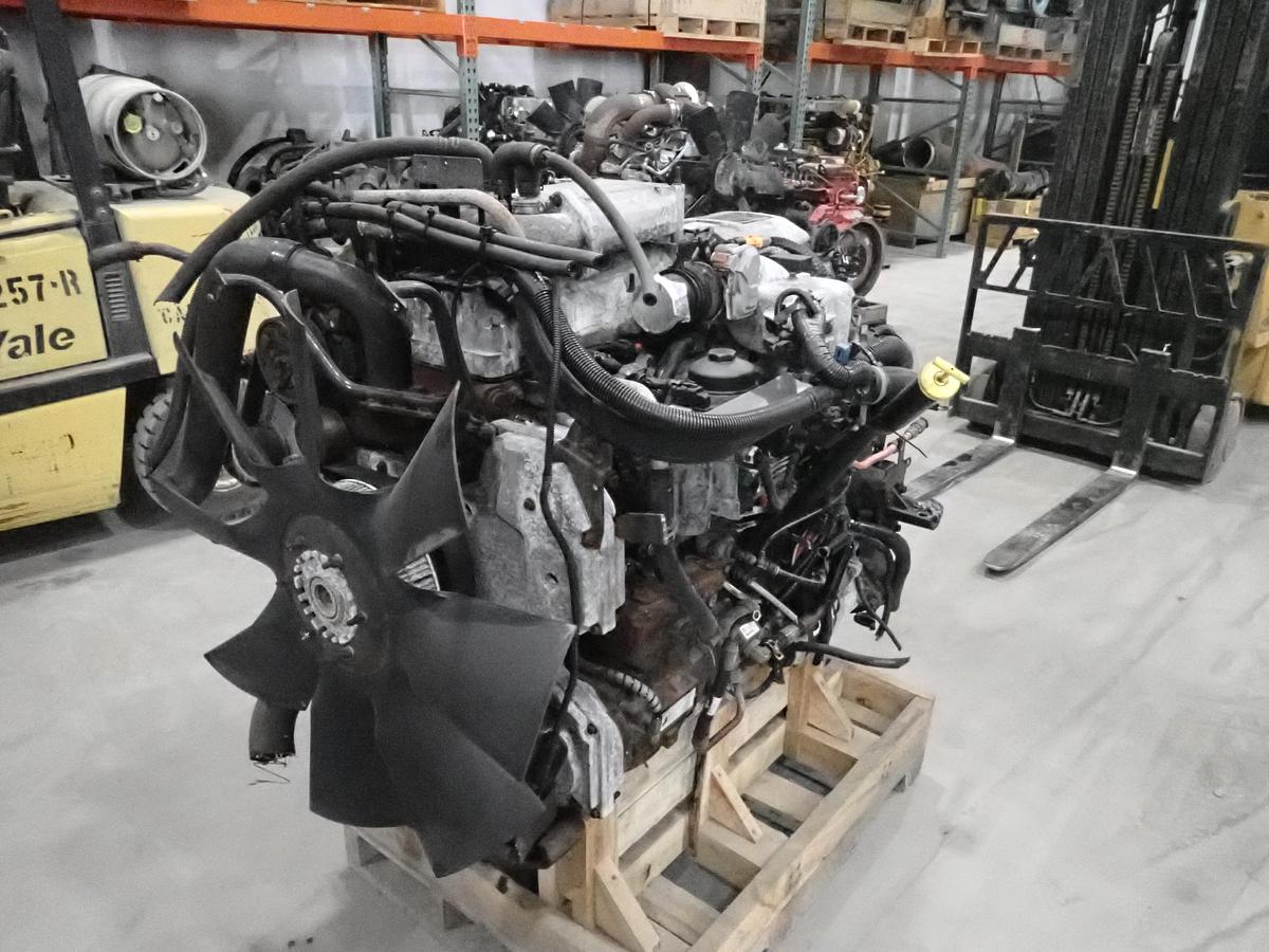 Used 2011 International Maxxforce DT Diesel Engine A245 245 HP 