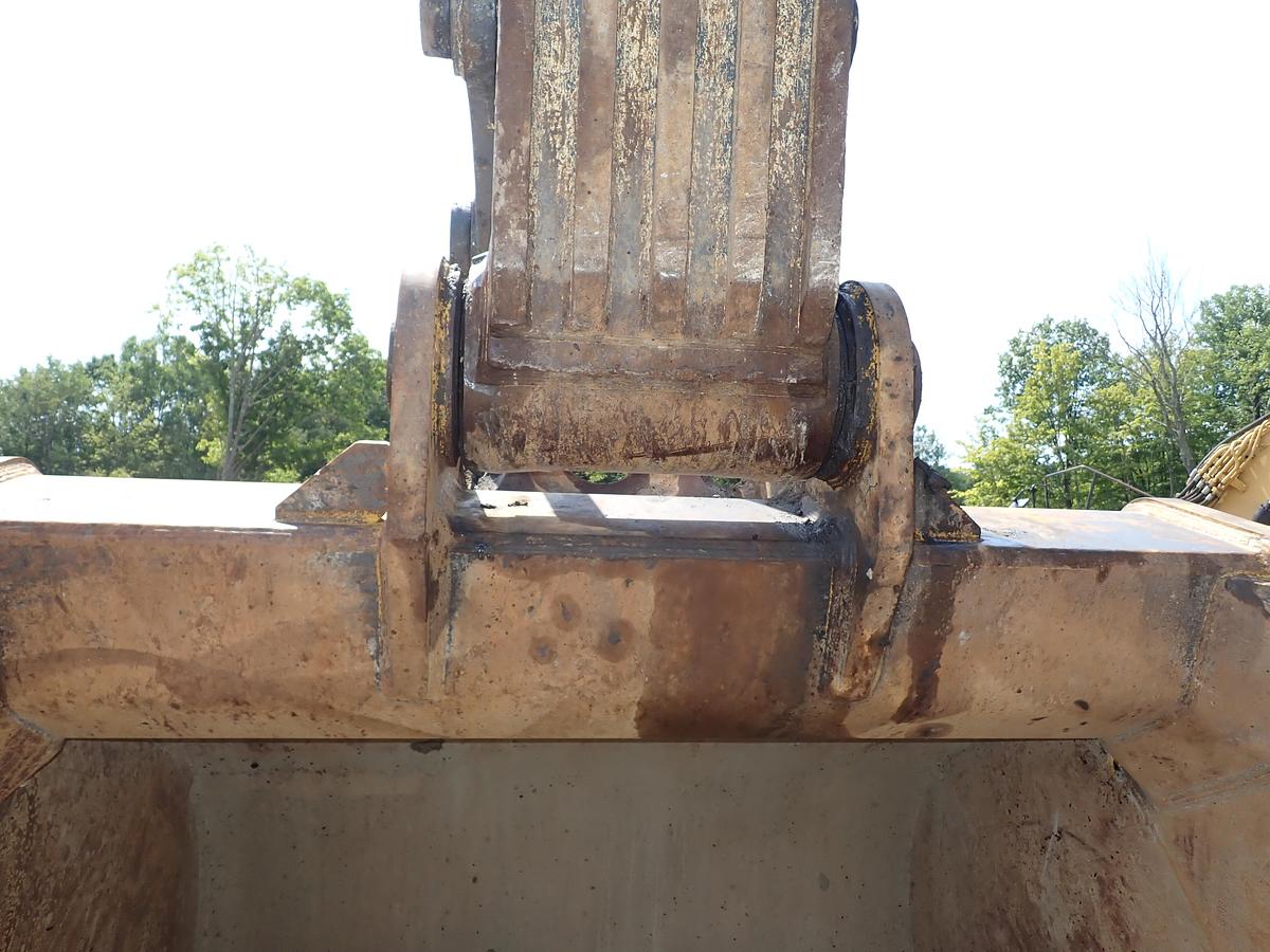 Used 2021 John Deere 870G LC Hydraulic Excavator MASS EXCAVATING BOOM