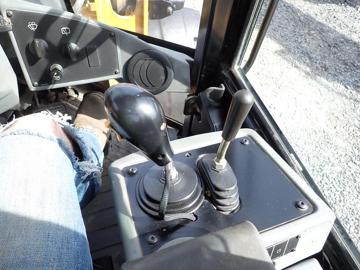 Used 2011 CAT 928HZ Wheel Loader 6000 HOURS! QUICK COUPLER