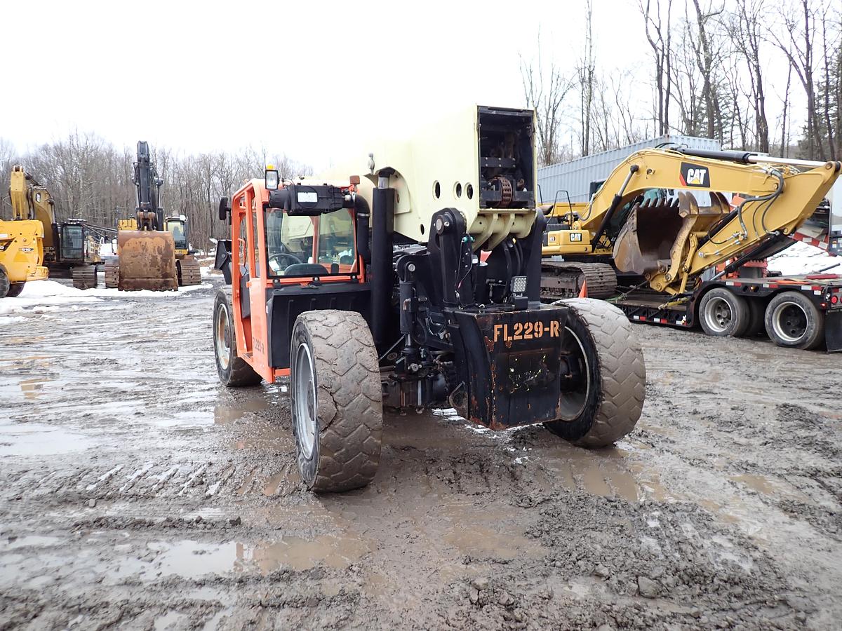 Used 2015 JLG G12-55A 12K Telehandler