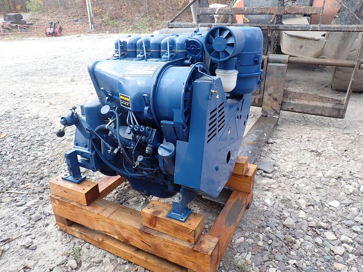 2007 Deutz F3L914 Diesel Engine NEW UNUSED!