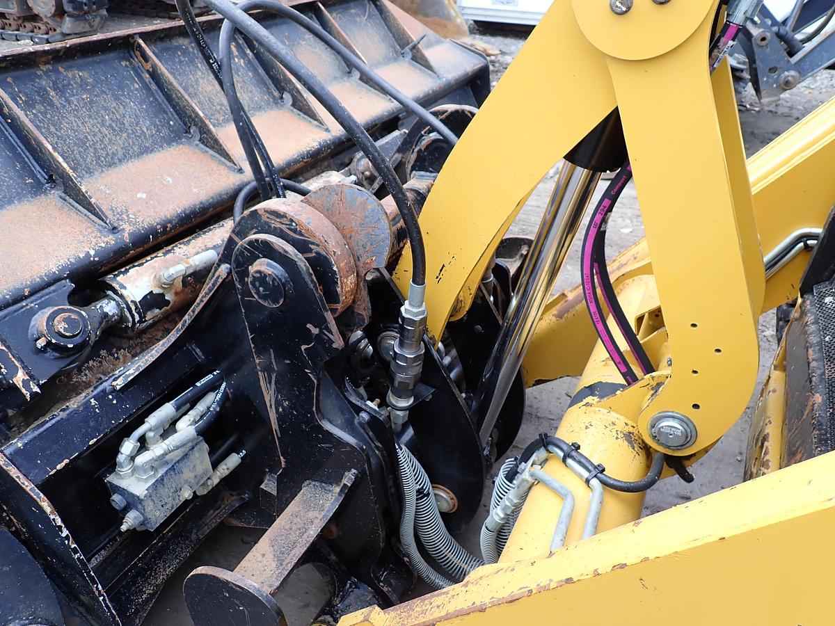 Used 2022 CAT 420 XE Backhoe Loader 
