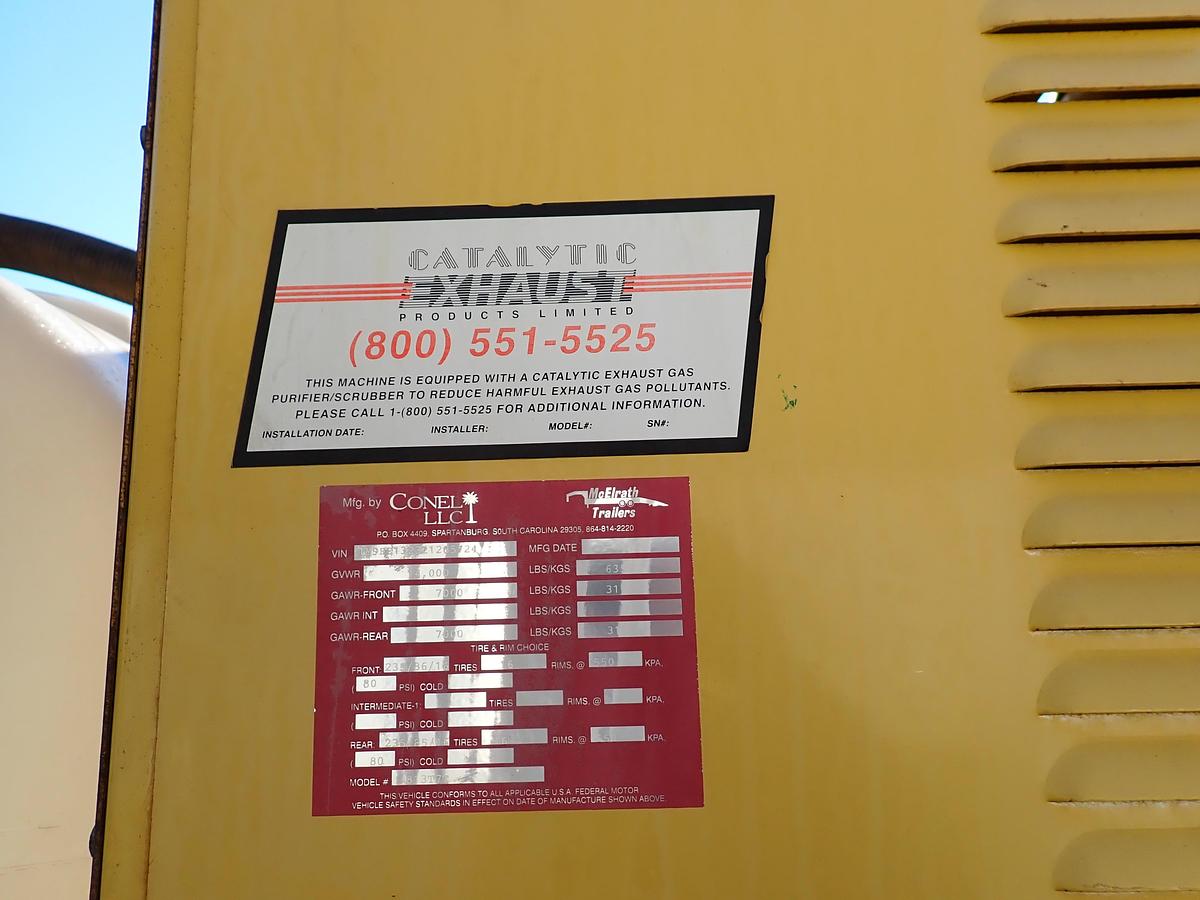 Used 2002 Vector 09007 Vacuum Excavator HI-RAIL GEAR!