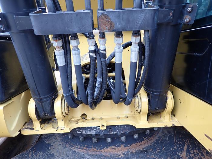 Used 2012 CAT 320EL