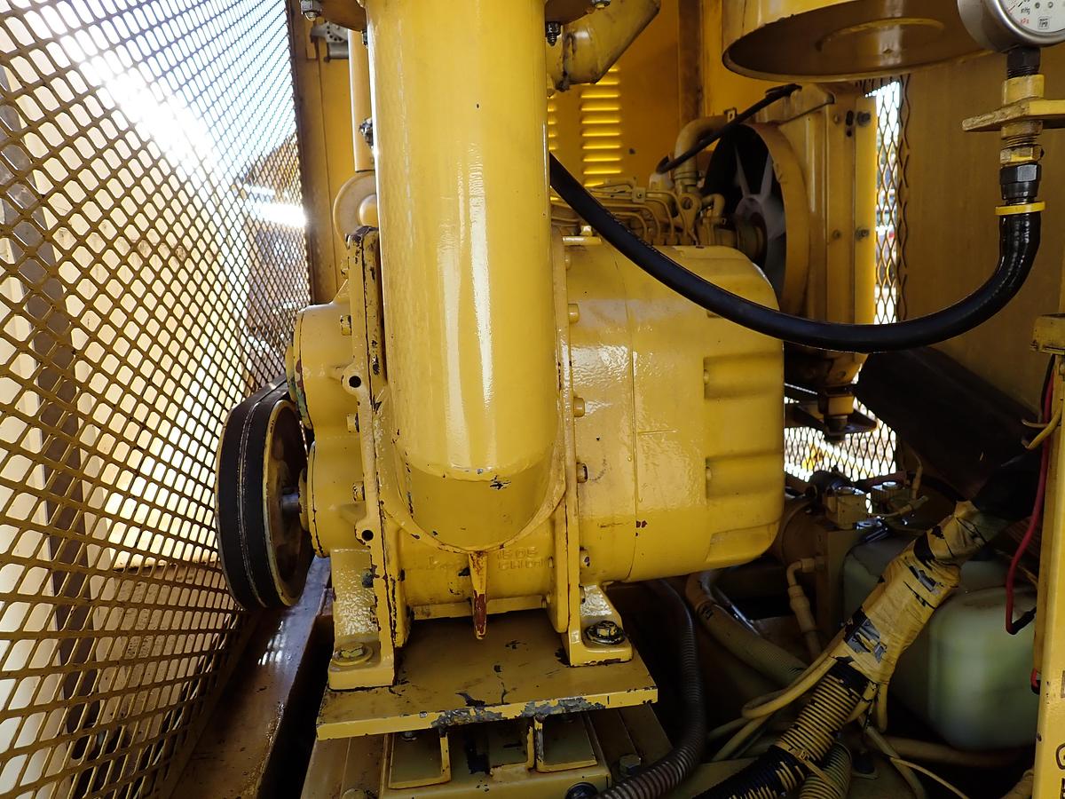 Used 2002 Vector 09007 Vacuum Excavator HI-RAIL GEAR!
