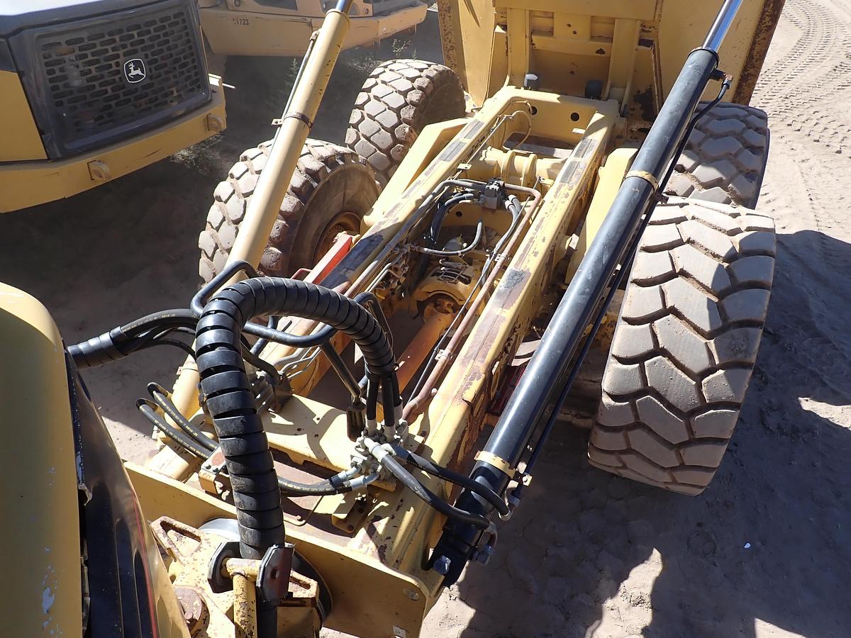 Used 2004 CAT 735 Articulated Haul Truck