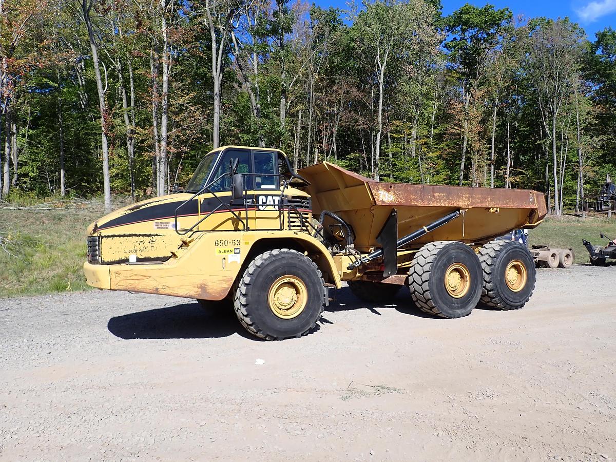 Used 2004 CAT 735 Articulated Haul Truck