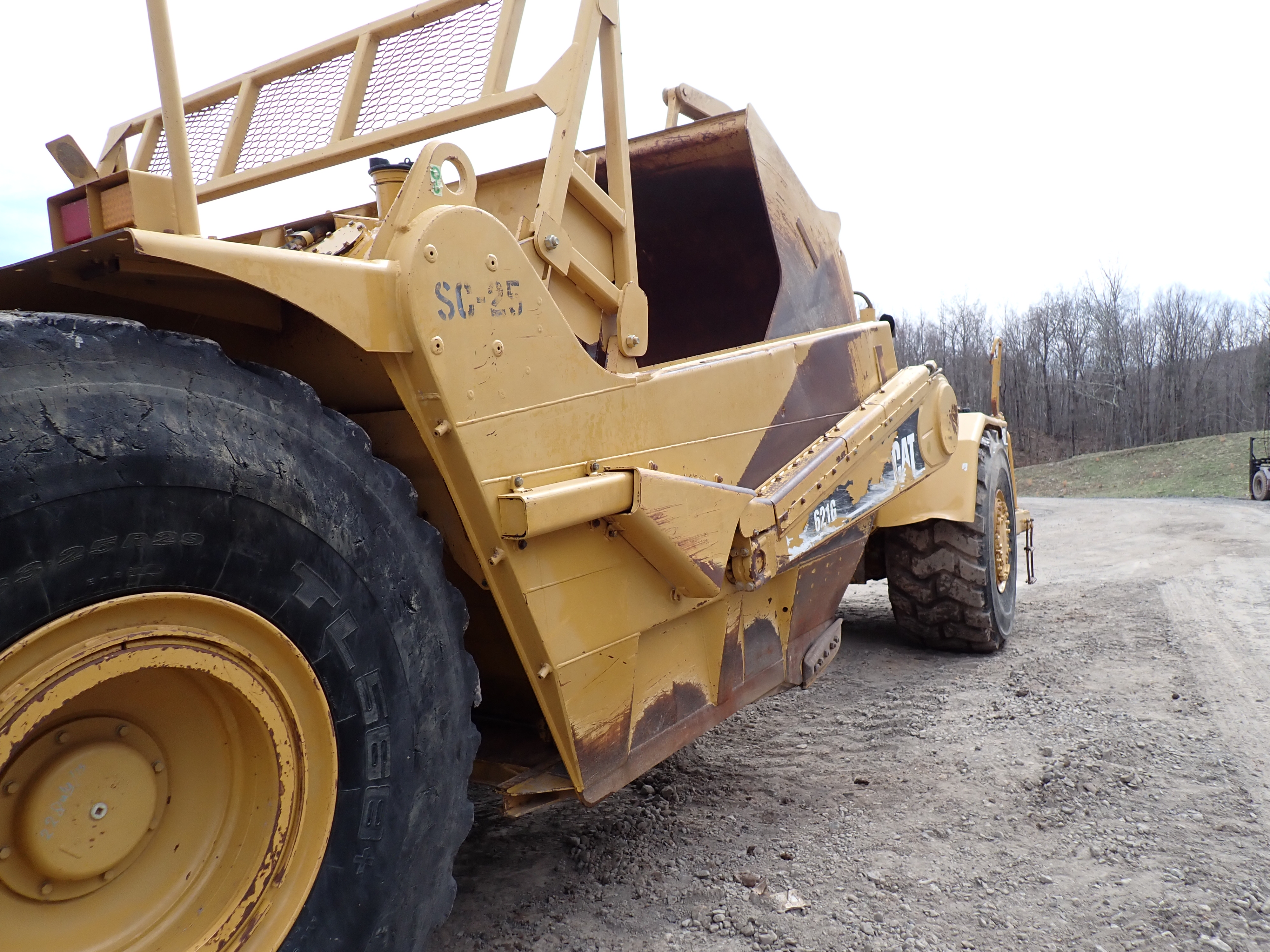Used 2007 CAT 621G Motor Scraper