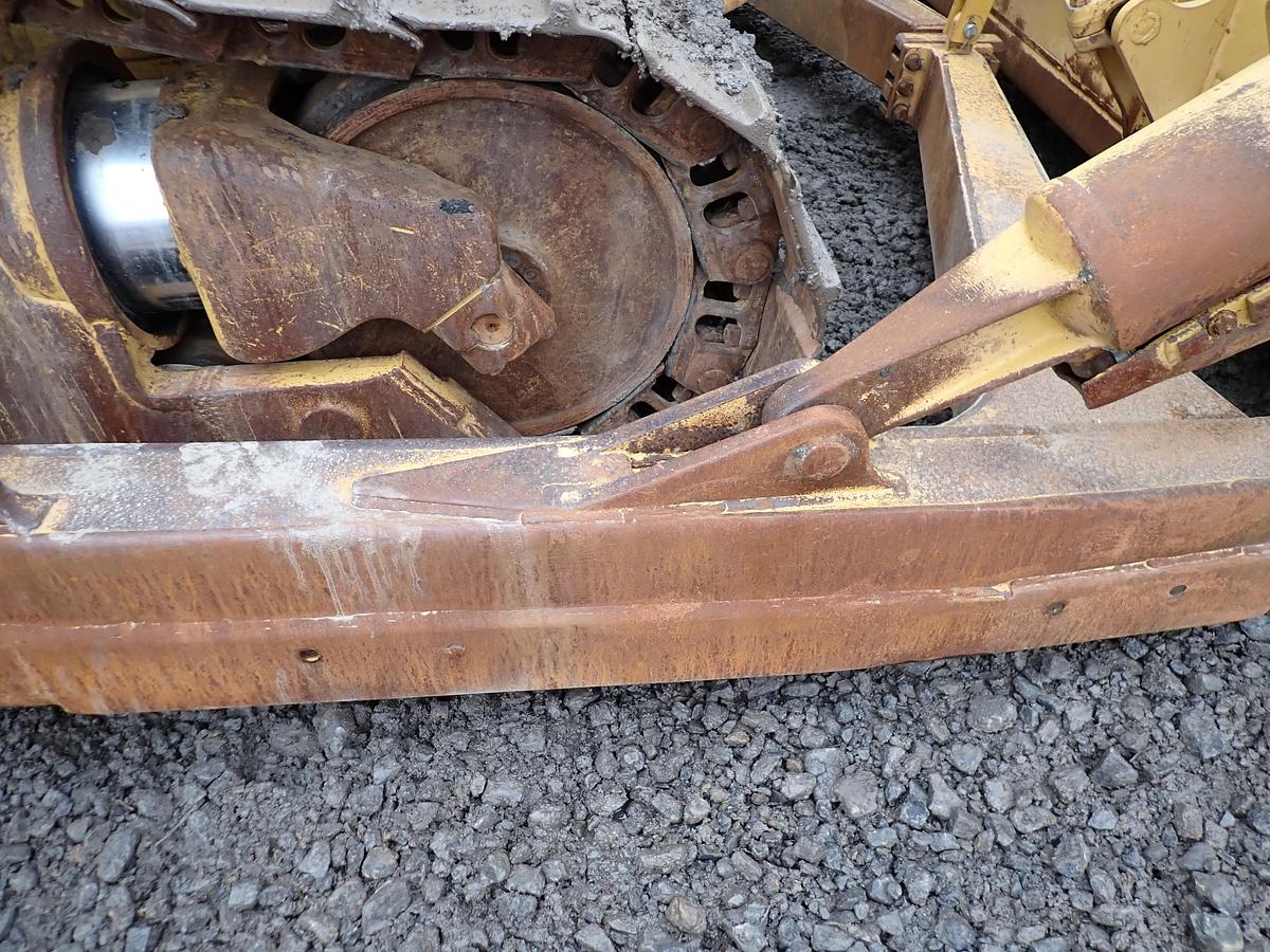 Used 2004 CAT D6R XL II