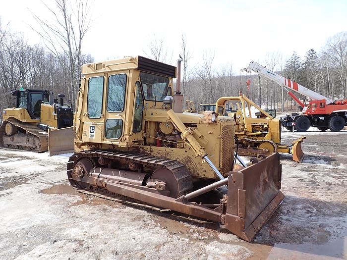 Used 1982 CAT D5B Crawler Dozer w/ CAB & WINCH 
