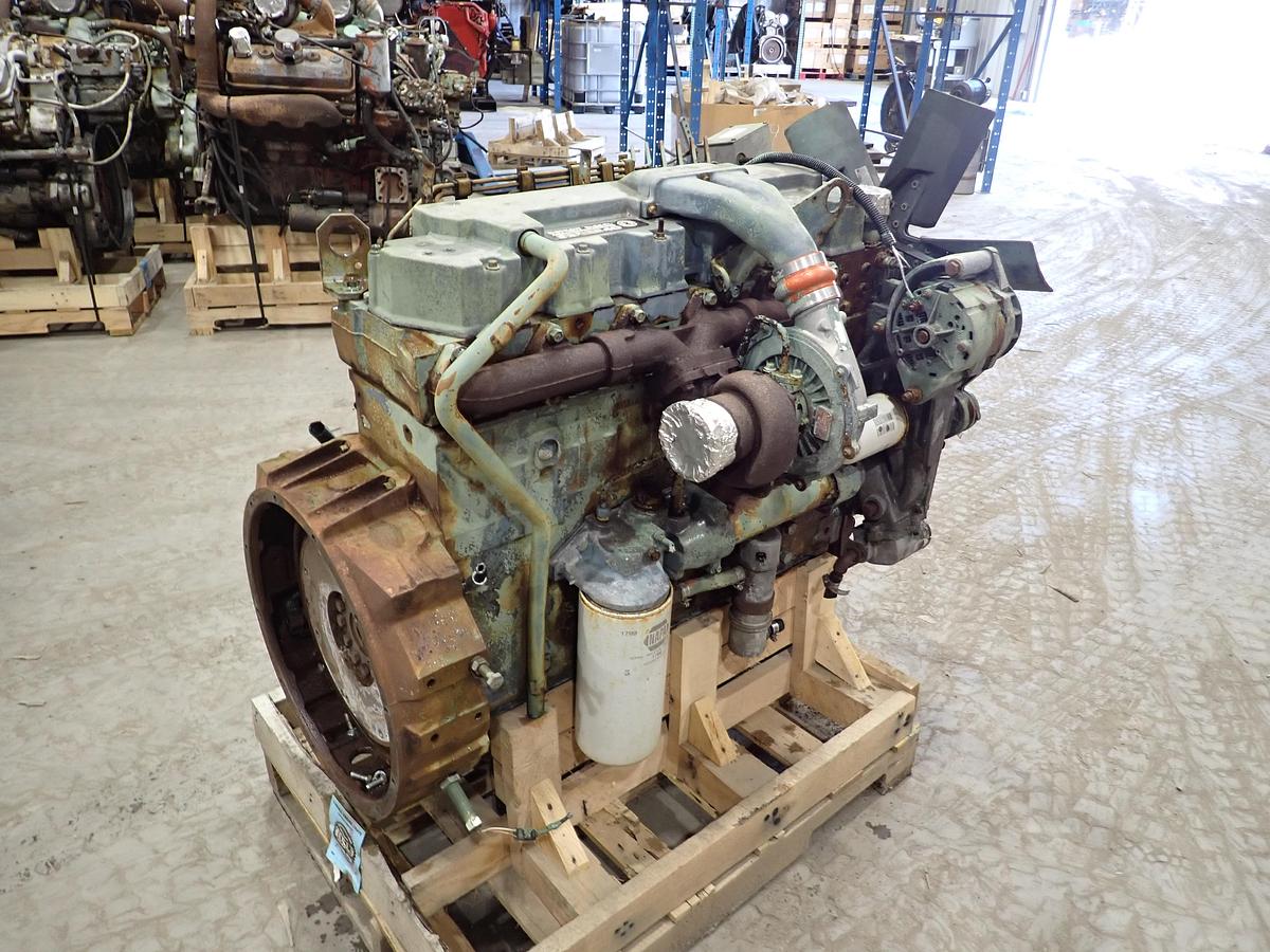 Used Detroit Diesel Series 40 7.6 Liter Engine DT466 MECHANICAL