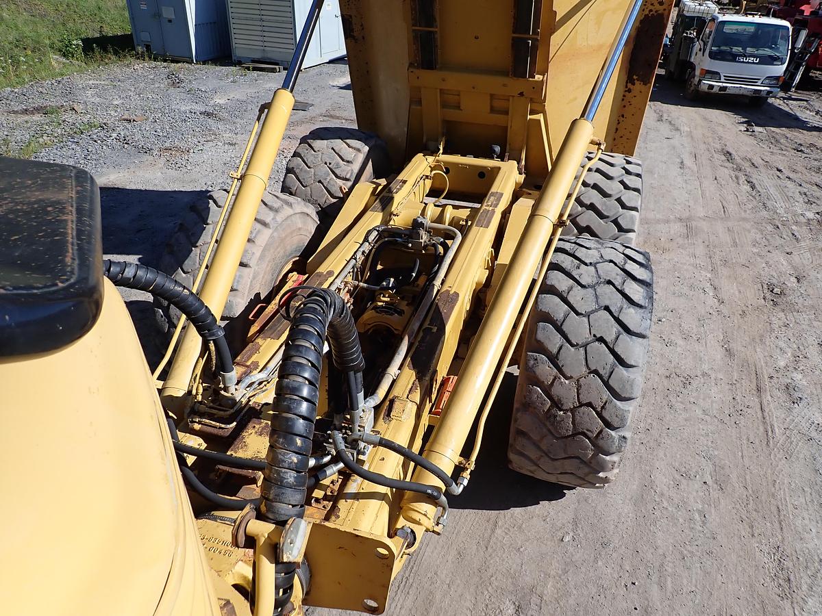 Used 2011 CAT 740 Articulated Haul Truck 7900 HOURS!
