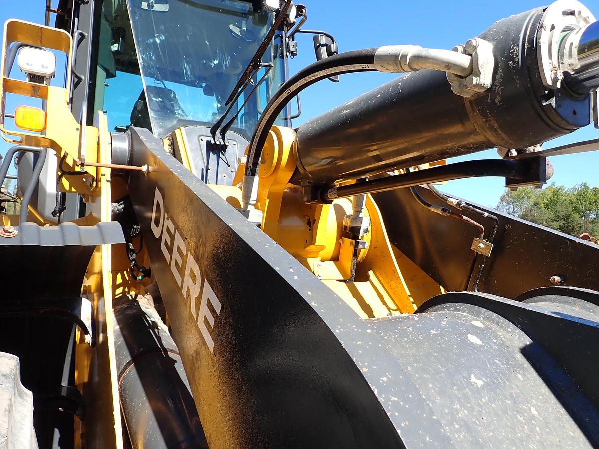 Used 2019 John Deere 744L Wheel Loader QUICK COUPLER!