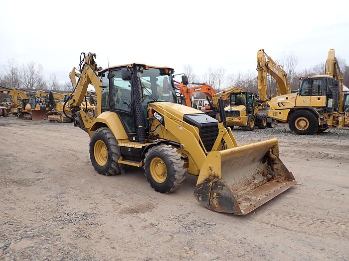 Used 2018 CAT 420F2 Loader Backhoe