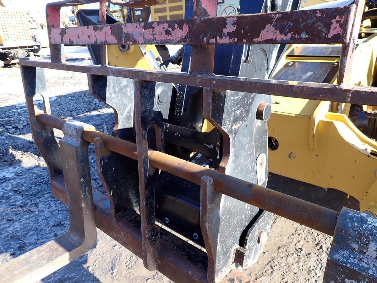 Used 2019 CAT TL1255D