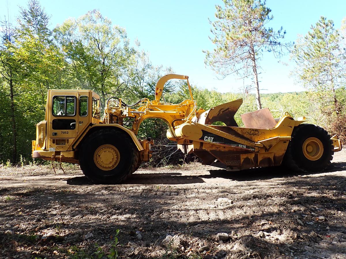 Used 2004 CAT 621G Motor Scraper
