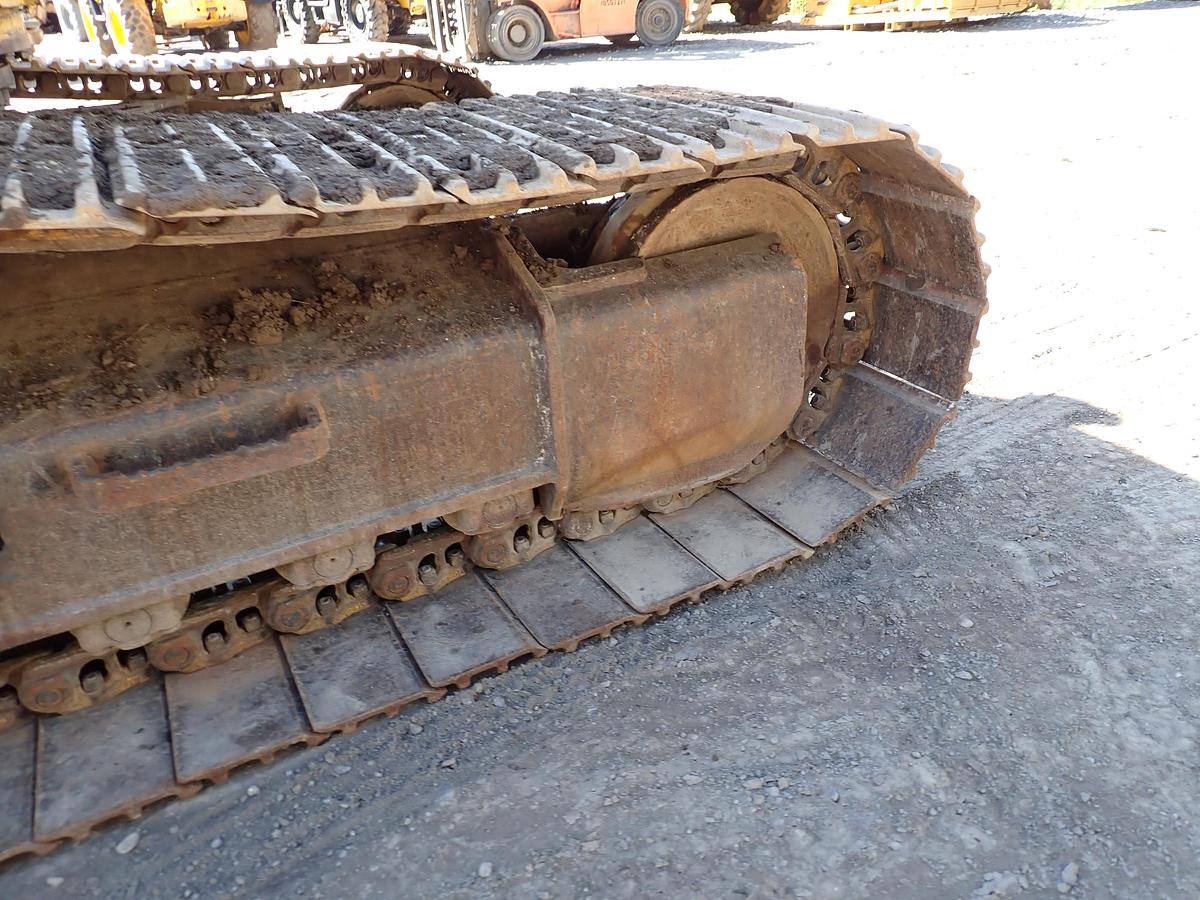 Used 2005 CAT 330CL Hydraulic Excavator