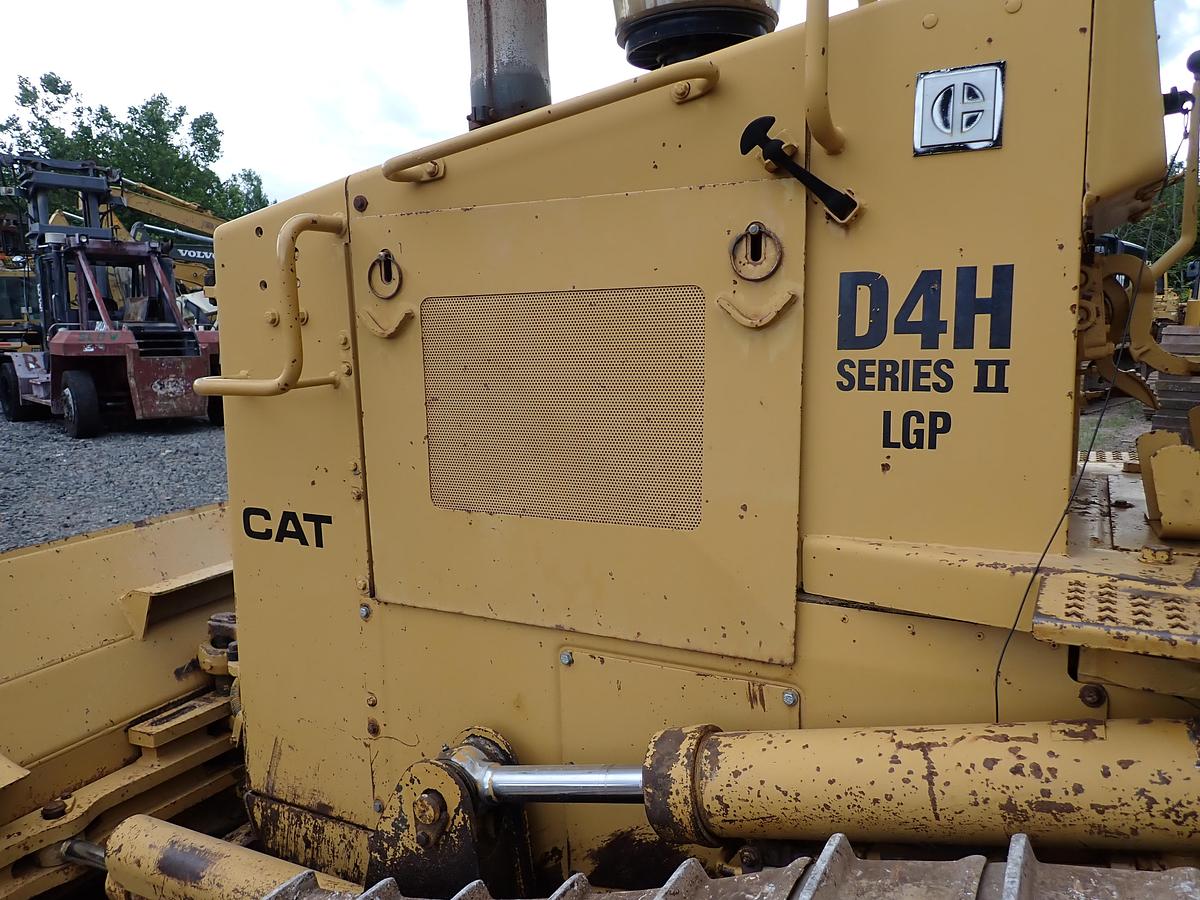 Used 1989 CAT D4H Series II Crawler Dozer 