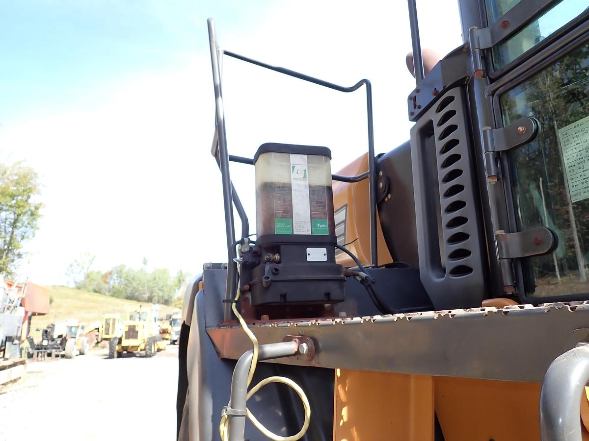 Used 2012 Case 1021F Wheel Loader 5700 HOURS