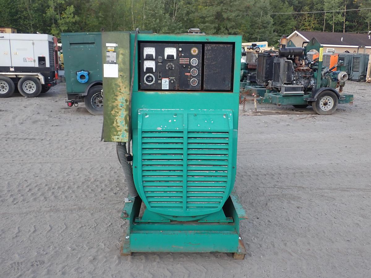 Used 1986 Onan 400.0DFN 400 KW STANDBY Generator