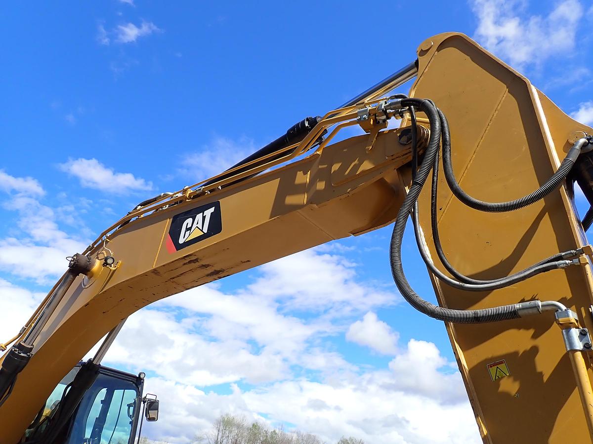 Used 2019 CAT 336 Hydraulic Excavator