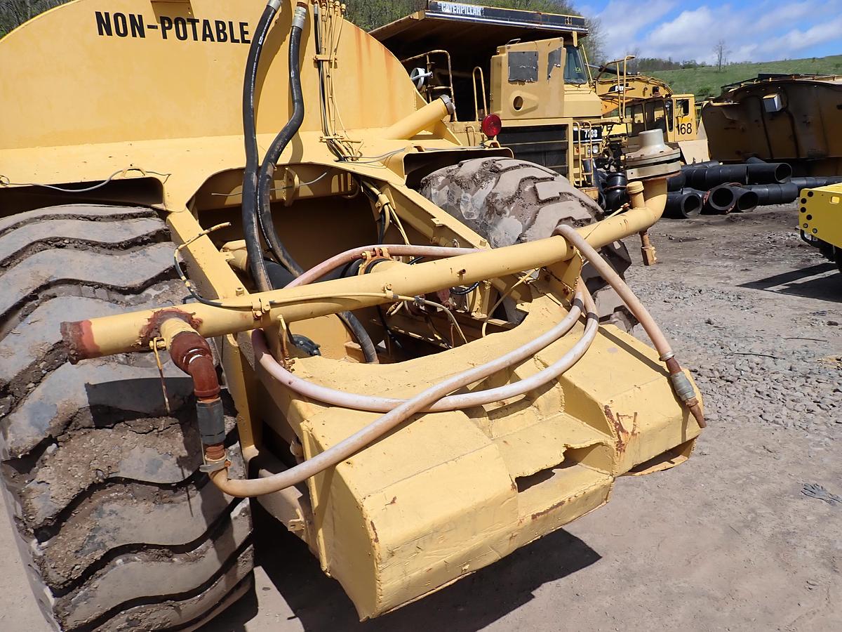 Used 1979 CAT 613B 5000 Gallon Water Wagon