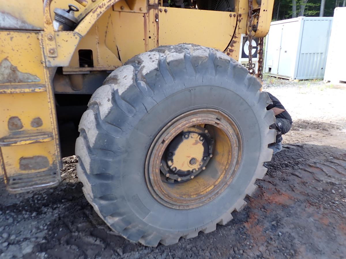 Used 1976 CAT 950 Wheel Loader w/ FORKS