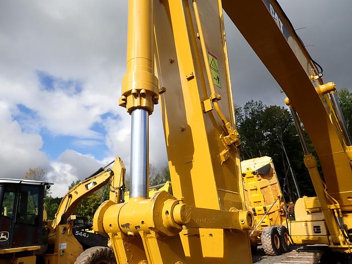 Used 2003 CAT 330CL Hydraulic Excavator