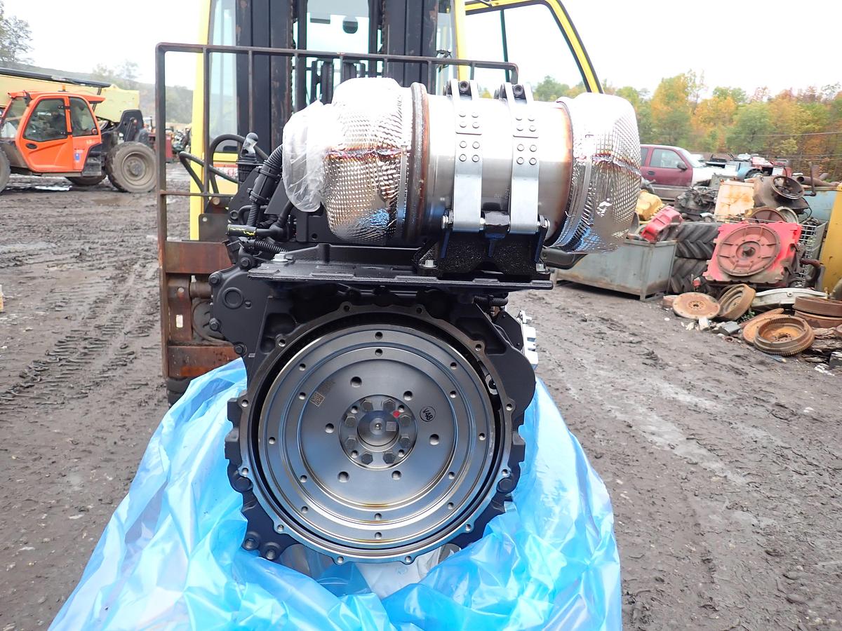 2024 Deutz D2.9 L4 Diesel Engine FACTORY NEW!