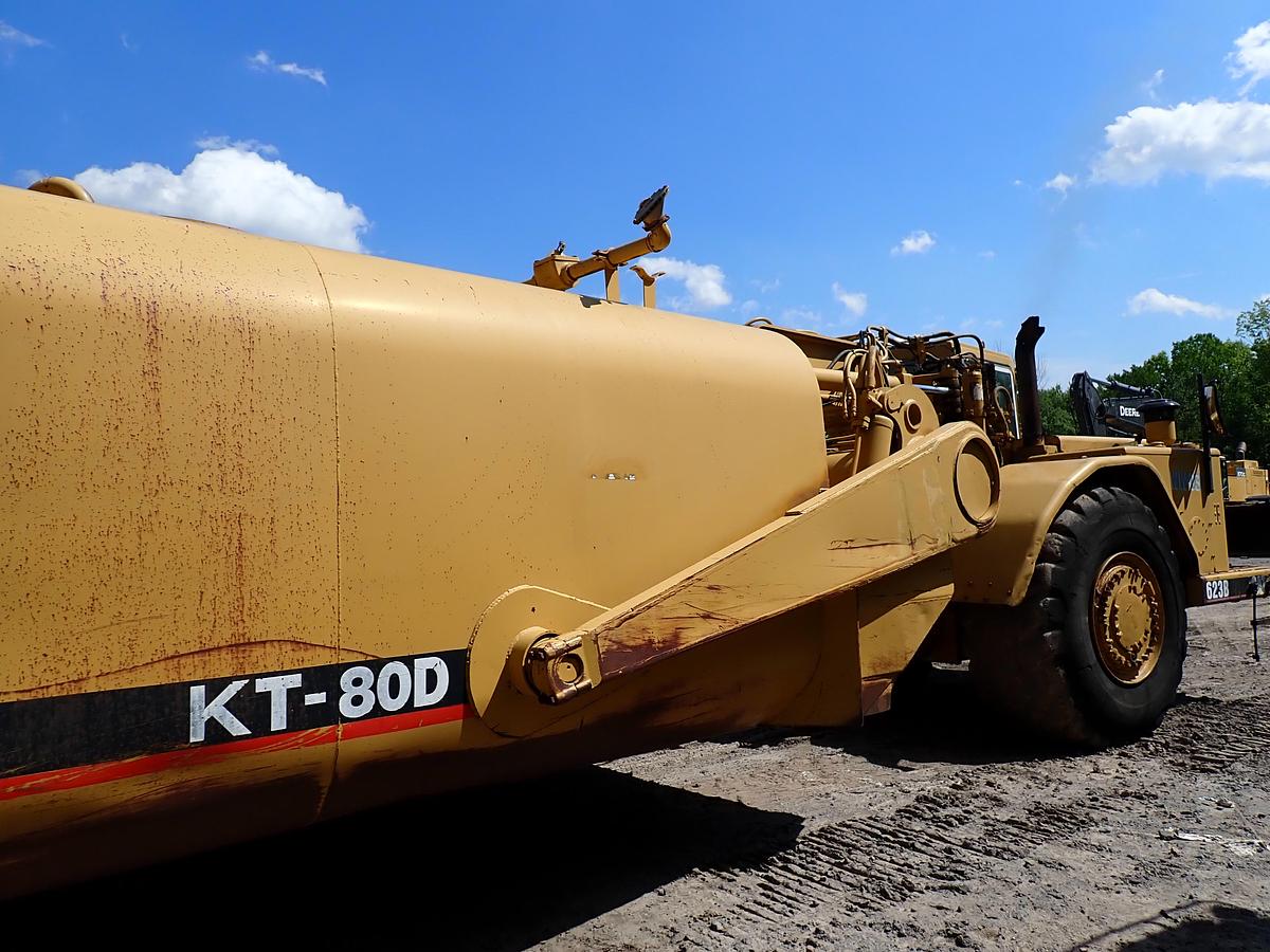 Used CAT 623B 8000 Gallon Water Wagon