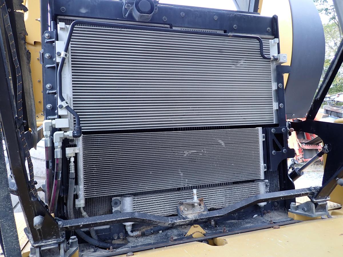 Used 2015 CAT 982M Wheel Loader