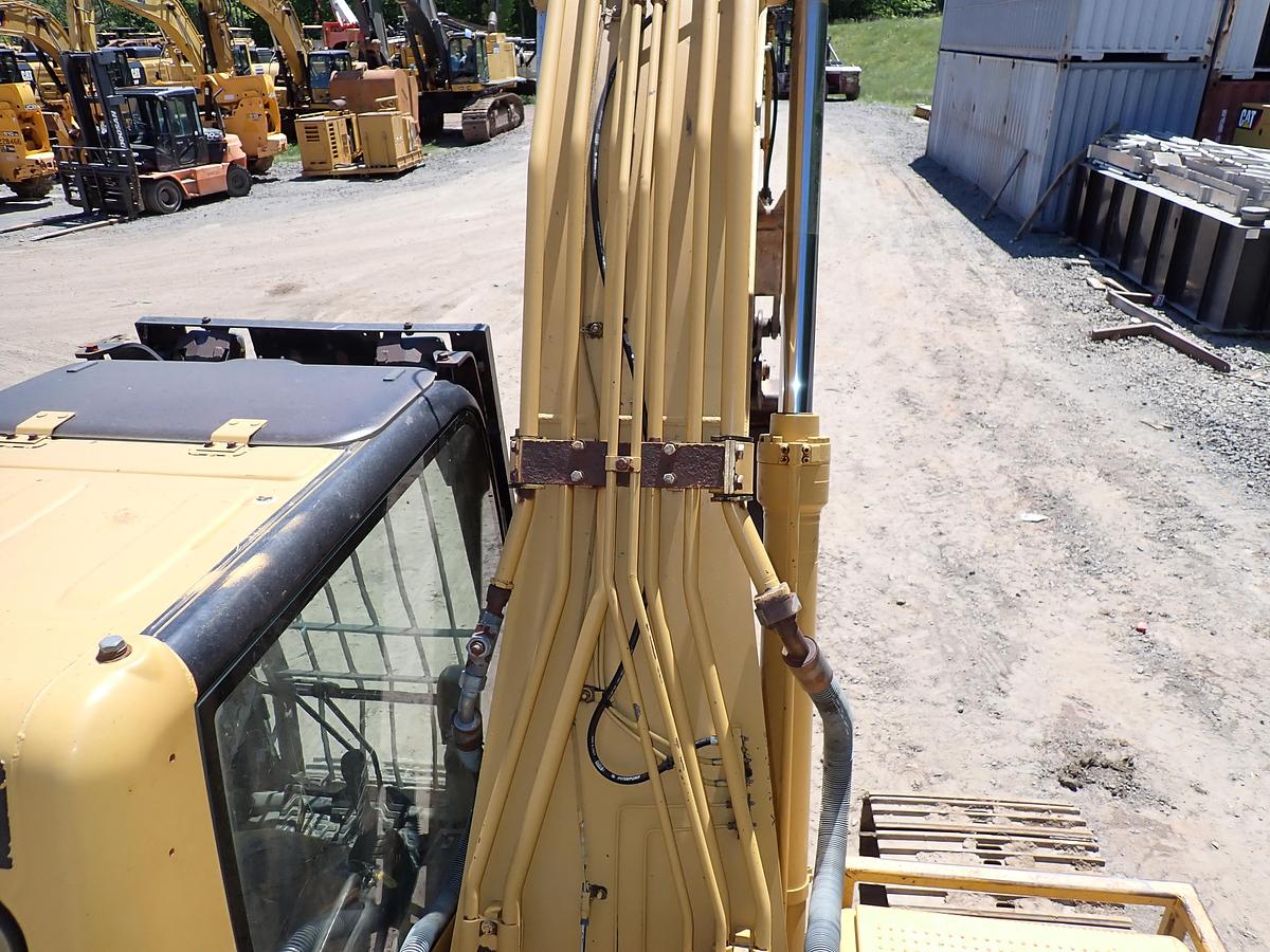Used 2006 CAT 320CL