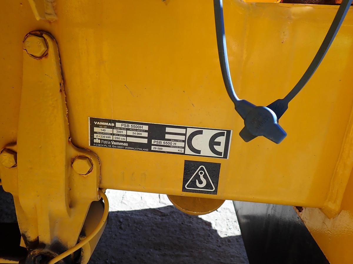 Used 2001 Vammas PSB 5500H Airport Runway Sweeper 