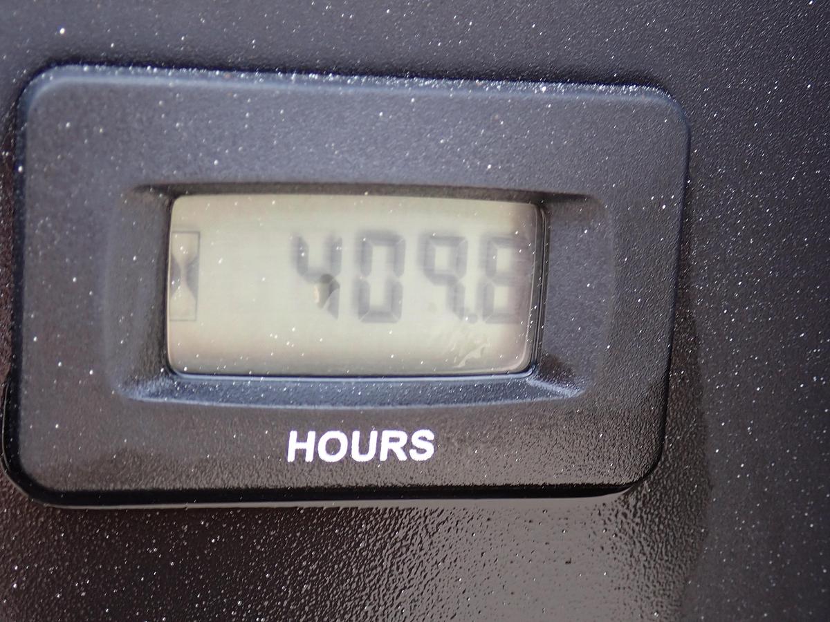 Used 2023 Doosan P425/HP375 Air Compressor 409 HOURS!