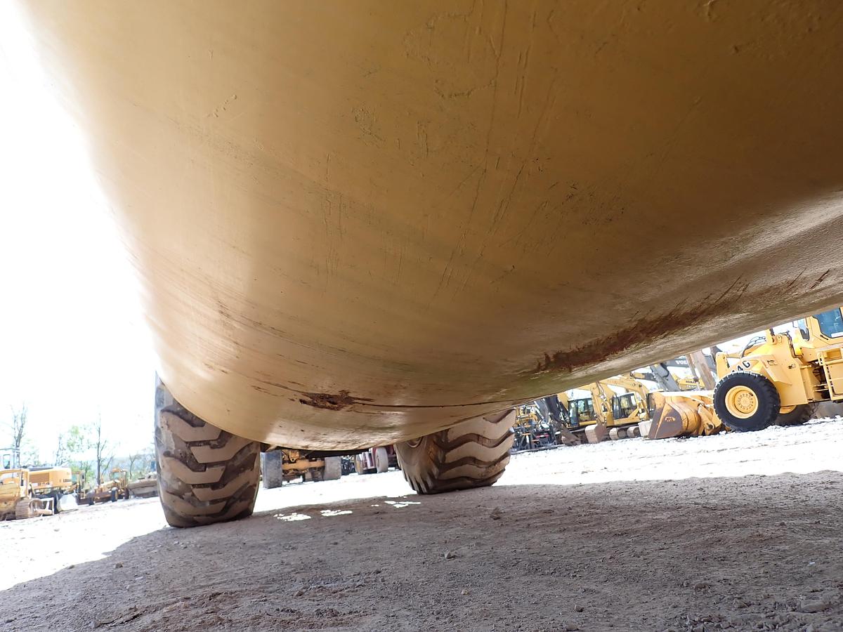 Used 1979 CAT 613B 5000 Gallon Water Wagon