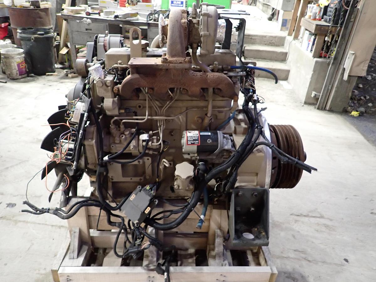 Used 2006 John Deere 4045TF275