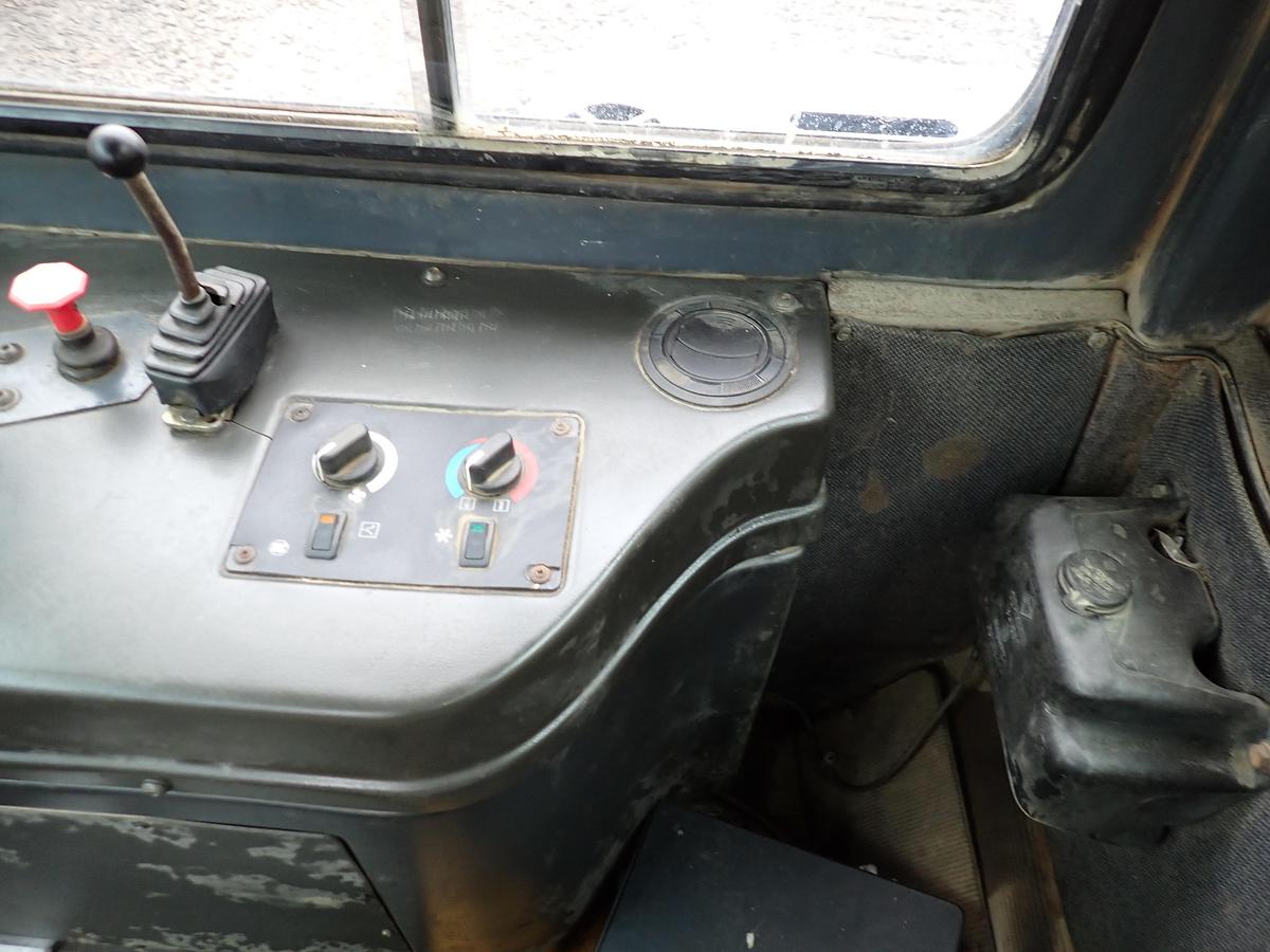 Used 2000 John Deere 300C Articulated Haul Truck