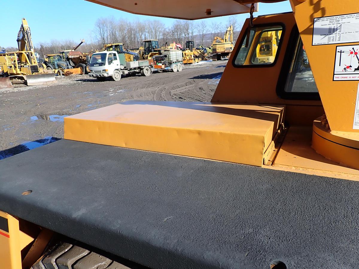 Used 1997 Broderson IC80-2E Carry Deck Crane