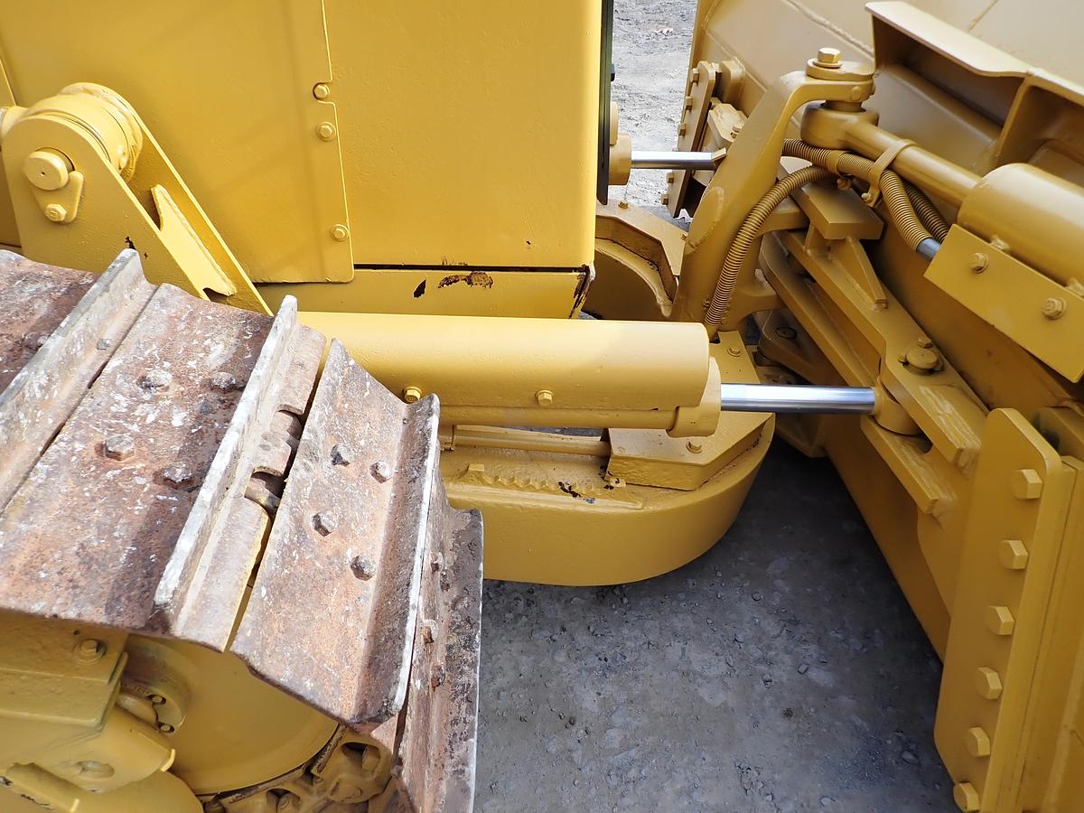 Used 1988 CAT D4H Series II Crawler Dozer