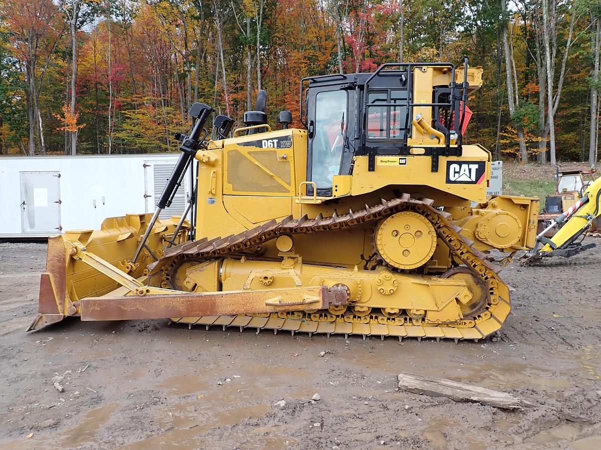 Used 2017 CAT D6T LGP Crawler Dozer w/ PACCAR Winch
