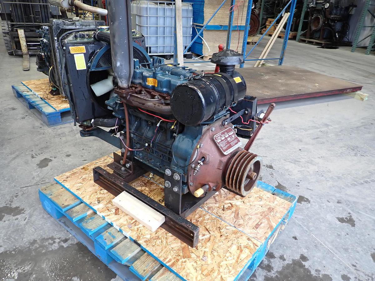 Used Kubota V2203 Diesel Engine POWER UNIT w/ PTO CLUTCH