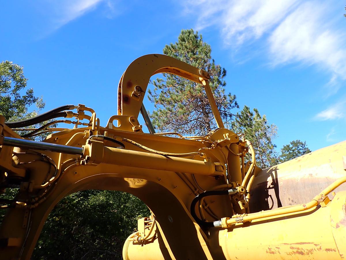 Used 2004 CAT 621G Motor Scraper